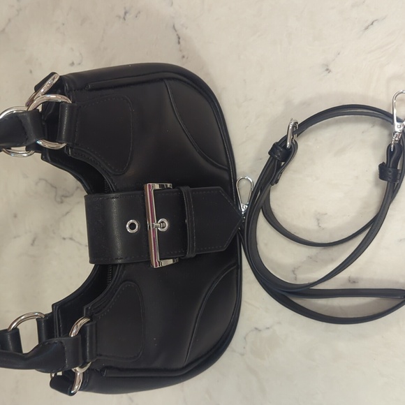 Black Purse with silver buckle - Picture 2 of 2